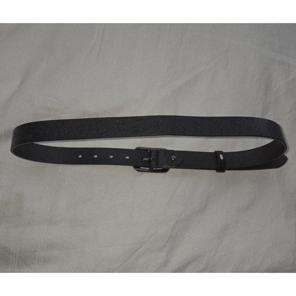 Commense Womens Black Embossed Belt with Ornate Buckle Fashion Accessory - Picture 2 of 3